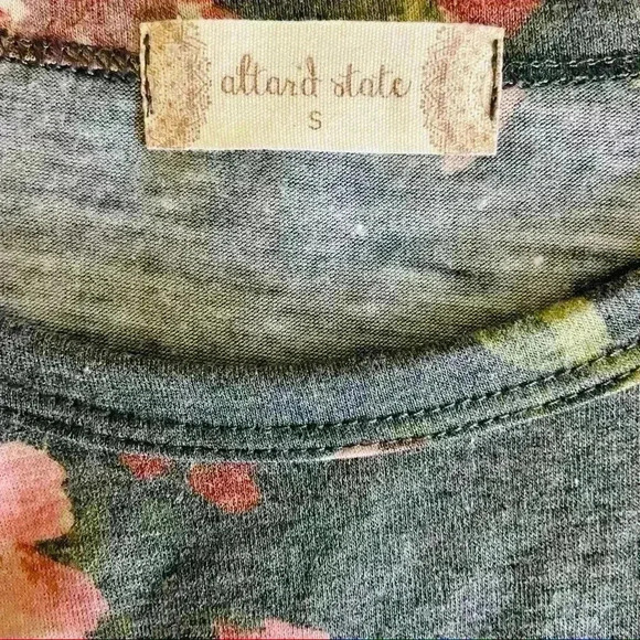 Altar’d State Rayon Blend Gray Floral Cold Shoulder Mini Dress Size S - Picture 8 of 10